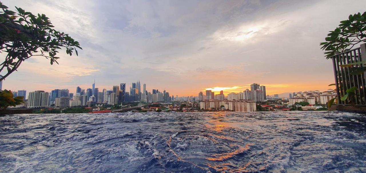 Studio Near Klcc And Lrt With Superb View Kuala Lumpur Extérieur photo